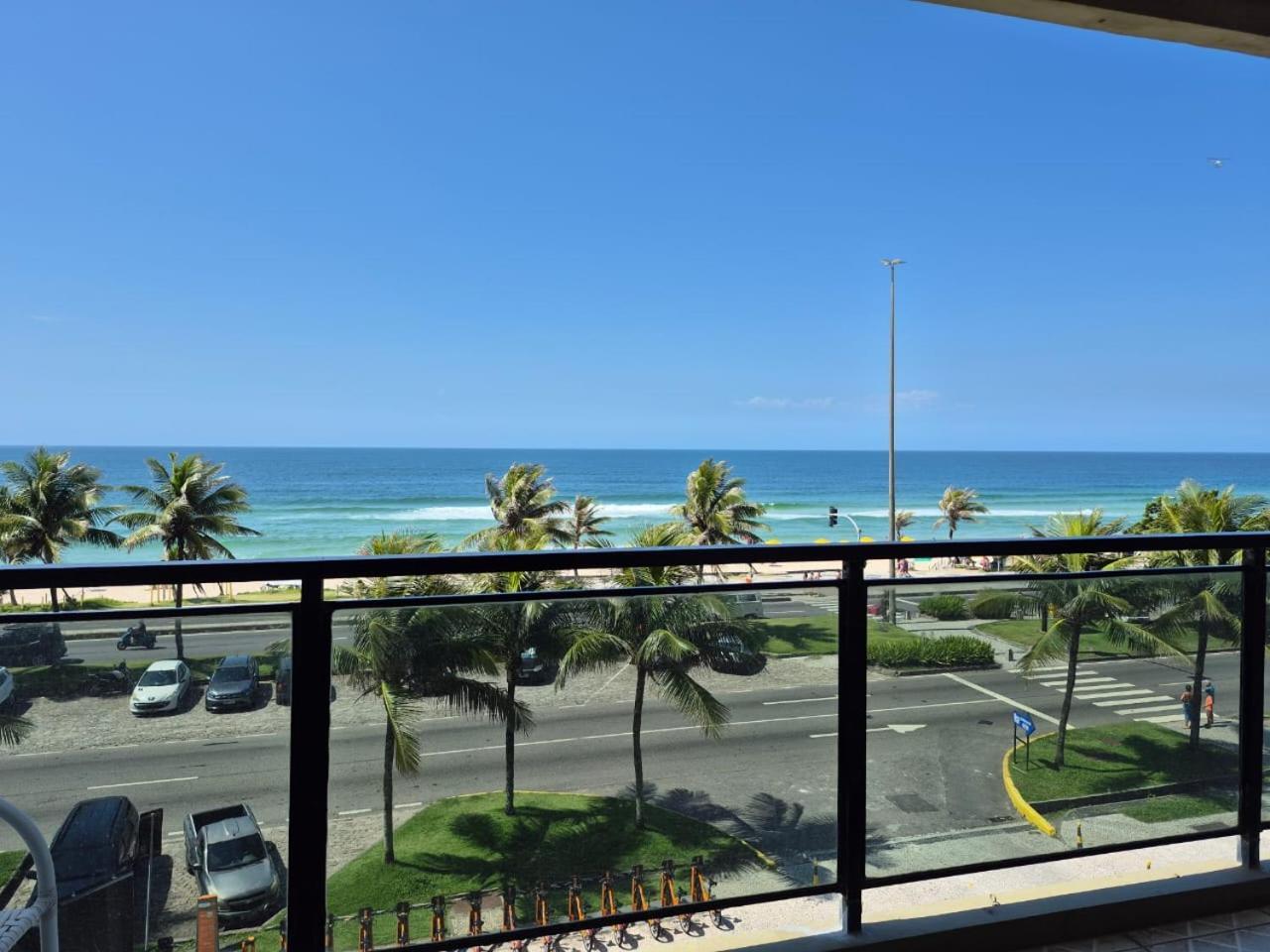 Three-Bedroom Apartment Oceanfront,1637742756:JPEG